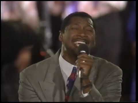 MELVIN WILLIAMS - IN LIVING LIVING COLOR (LIVE)