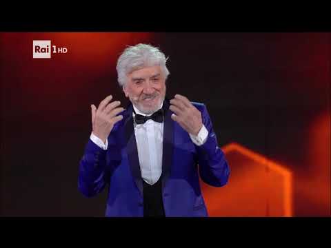 Gigi Proietti "Cenerentola e la fiatina" - Cavalli di battaglia 09/06/2018