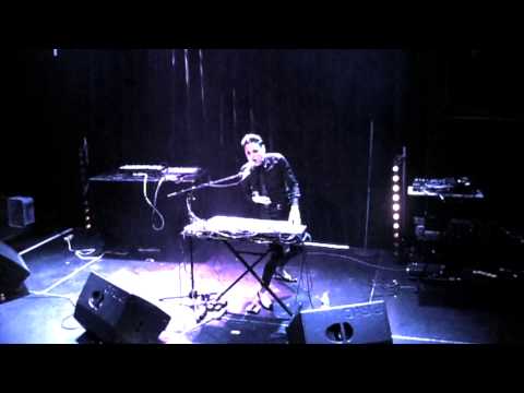 DANCEFLOOR - MADMOIZEL