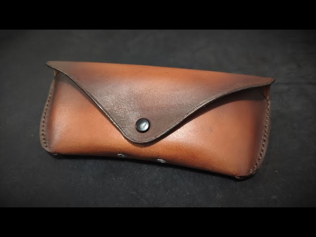 Vídeo relacionado con Londo Funda de Gafas en Cuero Genuino con Cierre de Botón, Unisex