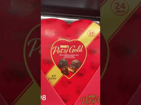 Hershey’s Pot of Gold Chocolate #shorts #satisfying #yummy #shortvideo #chocolate