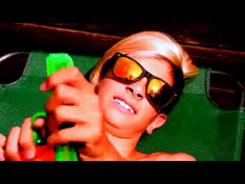 [ski slope madness] Feat. lil štrudl