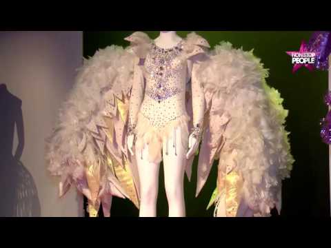 Non Stop People / Exposition "Déshabillez-moi ! Les costumes de la pop et de la chanson"