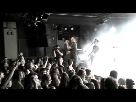 Beat Dis - Foul Play (with lyrics)  - ( live @ A38 )