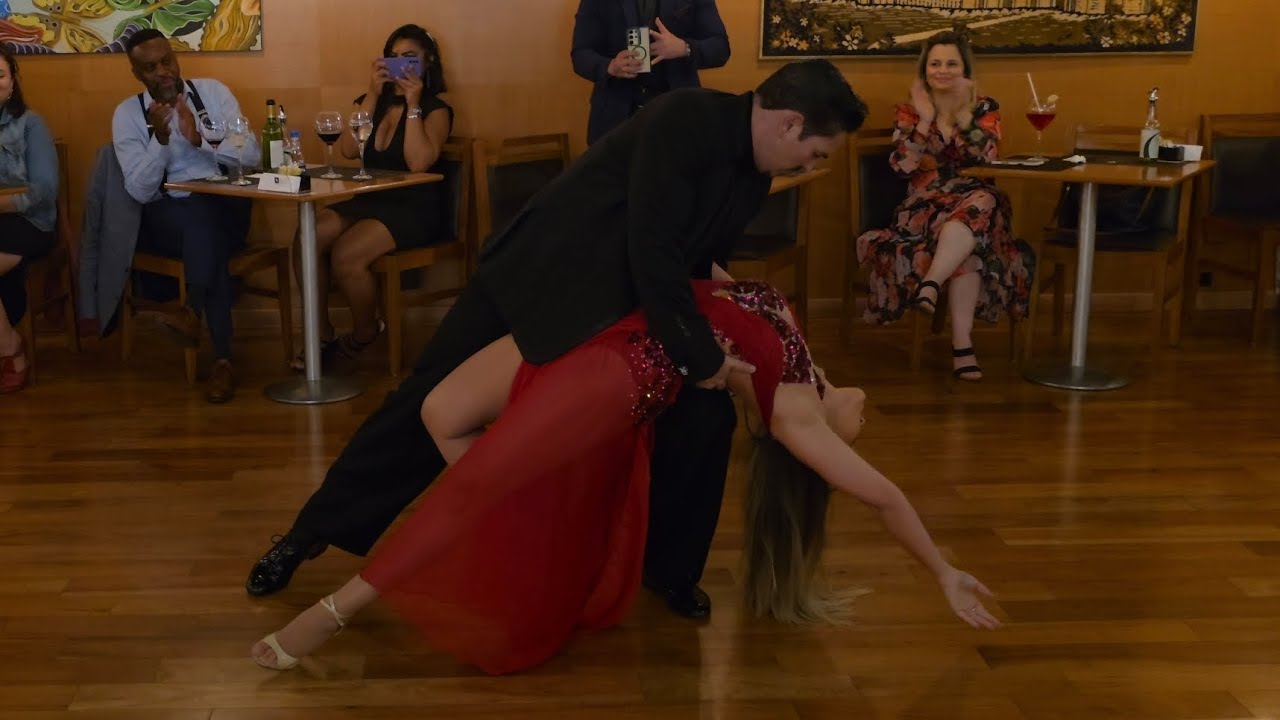 Juliano Andrade & Paula Emerick (3/3) - Milonga ACDC 10 anos - La Bordona, Troilo
