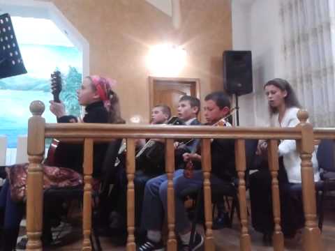 Fr. Gigi si orchestra Baita de sub Codru