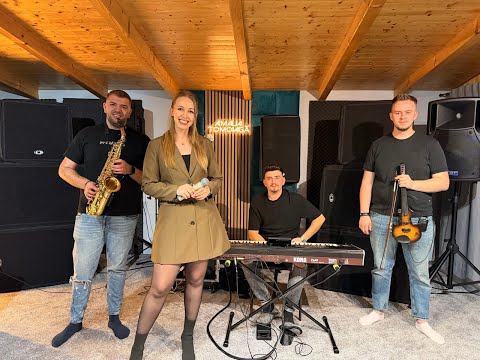 Amalia Tomoiaga-LIVE and Amalia Tomoiaga