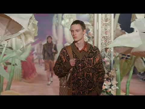 Dior Homme Spring-Summer 2022 at Paris Fashion Week #PFW #SS22