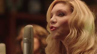 Alison Krauss  " I Never Cared For You"