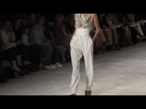 Retro Color Reigns On Derek Lam's Spring Runway