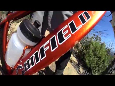Canfield Brothers Yelli Screamy 29er Downhill