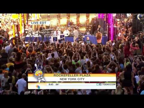 Pitbull ft. Marc Anthony ~ Rain Over Me (Live Today Show, New York 2011)