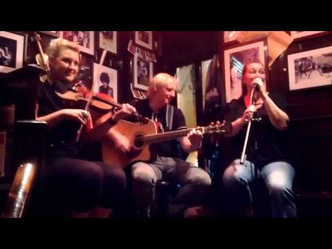 Dave Browne - We Will Rock You - The Temple Bar