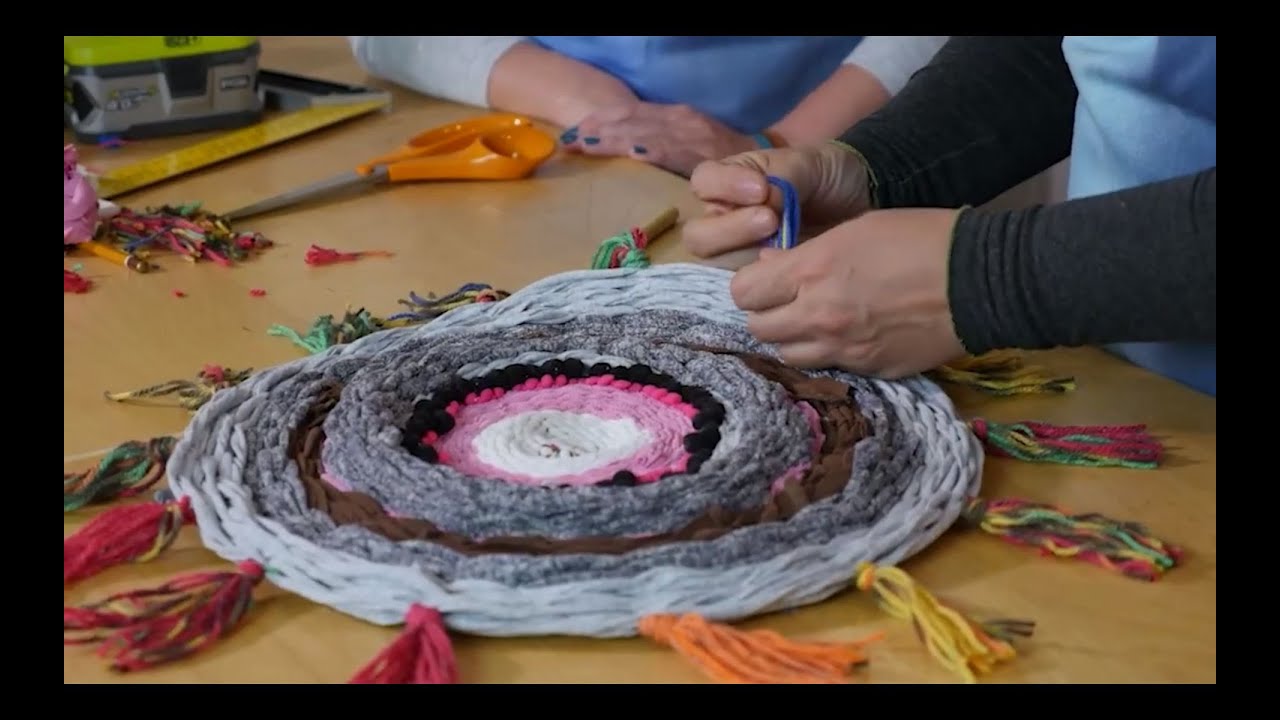 Dywanik ze ścinków ubrań