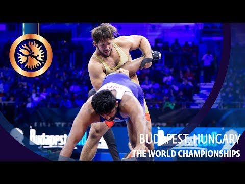 BRONZE FS - 125 kg: N. GWIAZDOWSKI (USA) v. S. SUMIT (IND)