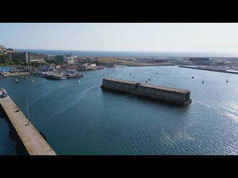 PORTLAND HARBOUR, DORSET