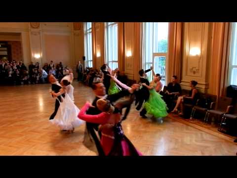 Dance Comp 2011 - HGR A - Fabian und Julia - Wiener Walzer