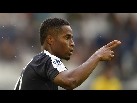 Francois Kamano DESTROYING Defenders  I Best Skills & Goals 2019