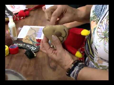 Mulher.com 15/12/2011 - Rena natalina em feltro 2/2