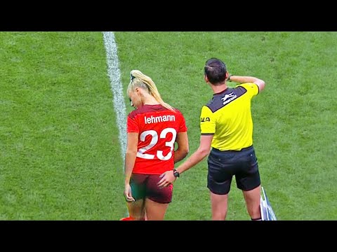 Momentos mais engraçados do futebol feminino