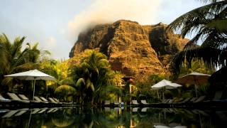 preview picture of video 'Dinarobin Hotel Golf & Spa - Mauritius - Beachcomber Hotels'