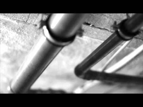 Jules Wanted - Unten