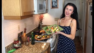 Living in Italian: Spicy Nectarine Avocado Salad