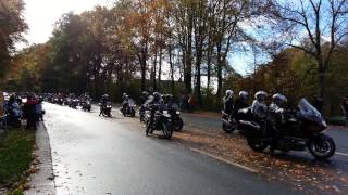 preview picture of video 'Motorradgedenkfahrt Köln-Altenberg 26.10.2013 Teil 1/3'