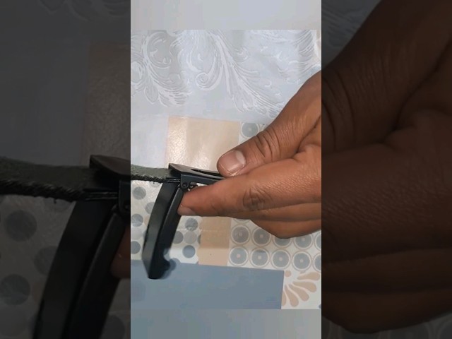 Vídeo relacionado con JIYIN 3 cinturones sin hebilla para niños, cinturón para niños sin hebilla, cinturón elástico invisible para niños y niñas, uniforme escolar vaquero, Negro + Azul + Marrón, 40 cm bis 63 cm