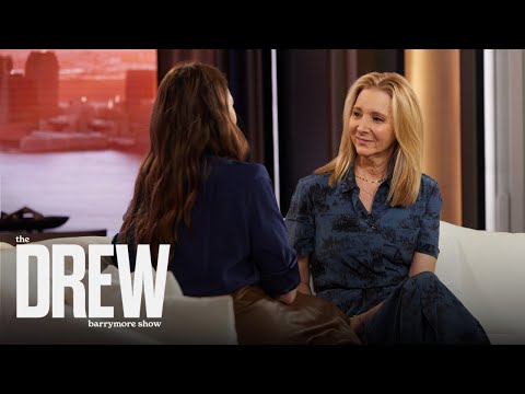 Lisa Kudrow Discovered Special Message from Late "Friends" Costar Matthew Perry | FULL INTERVIEW