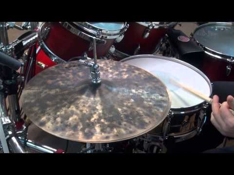 Istanbul Agop OM Hi Hat 15"  weight: 984/1141 g.