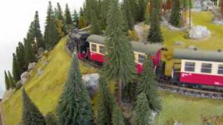 preview picture of video 'Modellbahn Wiehe -  LGB-Modellbahn  -  Brockenbahn'