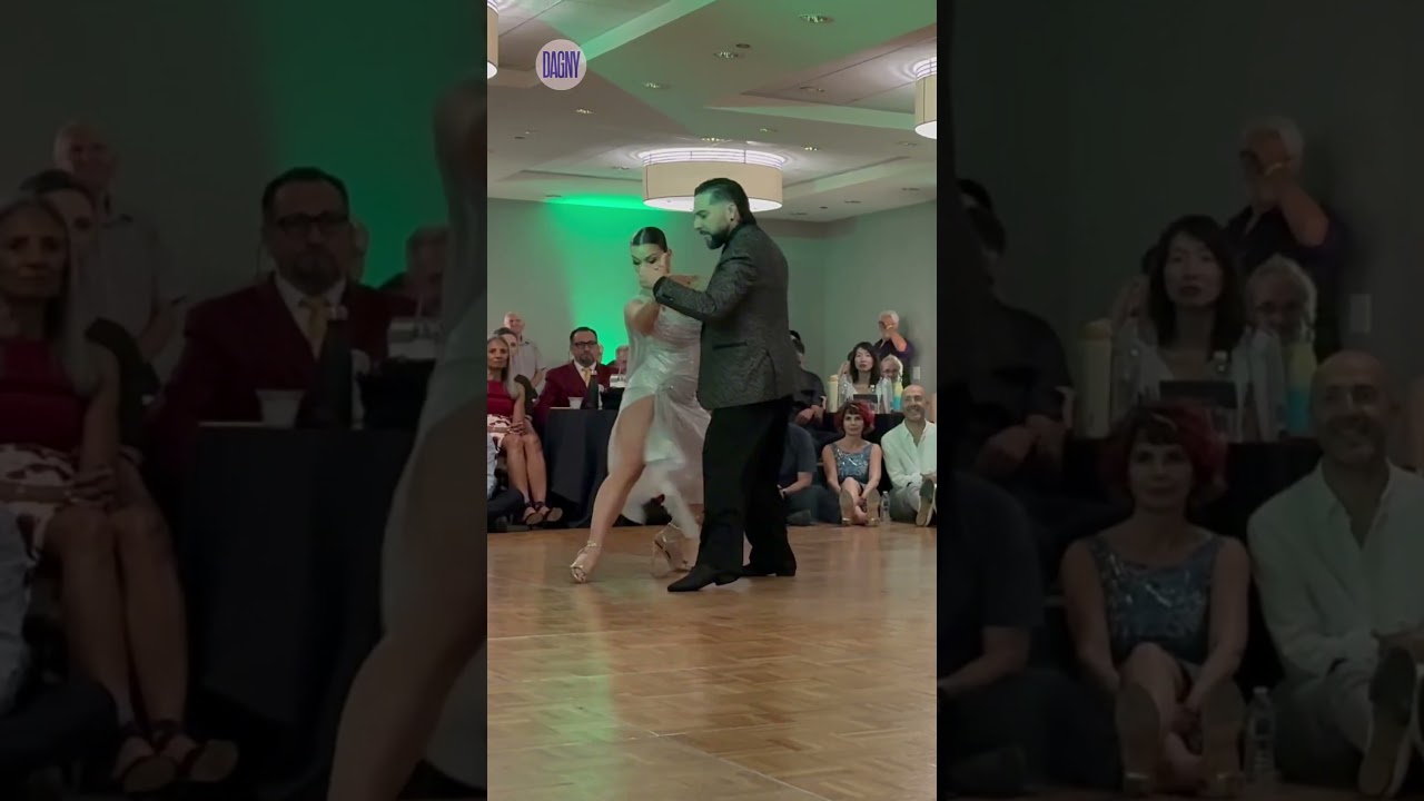 Hugo Patyn and Celina Routundo Argentine tango to “No Hay Tierra Como La Mía" by Canaro (3/17)