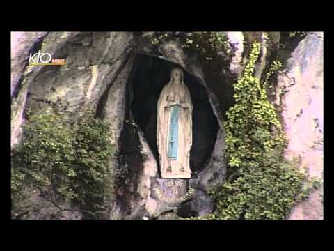 Chapelet à Lourdes