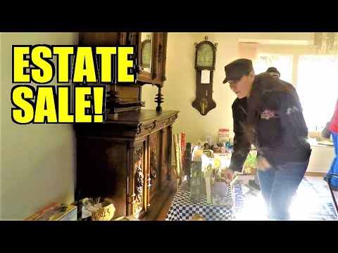 Ep138: INDOOR GARAGE SALE - COME THRIFT WITH US!