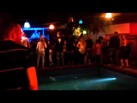 Netsky Poznan - Post Dali Plaza 2011-08-05 part 1