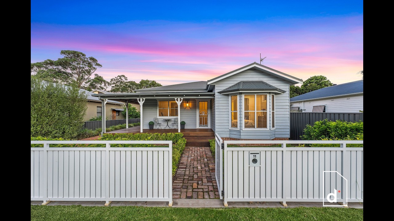 11 Bloomfield Avenue, Corrimal NSW