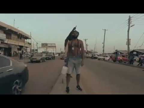 AY Poyoo - Alcoholics