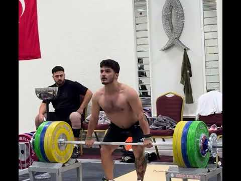 Mohammed Ozbek (65) 190 kg block clean