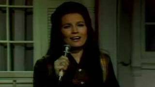 LORETTA LYNN &amp; BOBBY BARE-God  Bless America Again