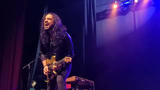 GRAHAM BONNET Eyes Of The World(Rainbow song/ Dancer(MSG song)  Palace Theatre  Lorain Ohio  11-8-25