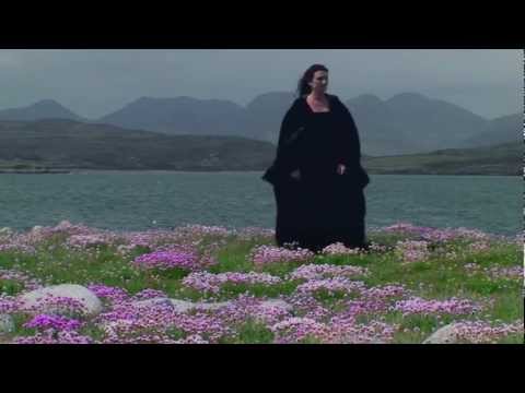 ANÚNA : Ave Maria (featuring Miriam Blennerhassett)