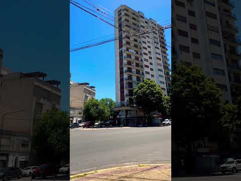 Qué diferencia notable de estilos tiene la ciudad de #laplata #shorts #buenosaires #argentina #arq