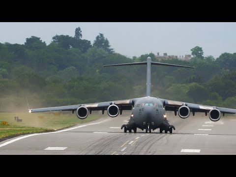 C-17 head on takeoff - awesome F-117 sound!