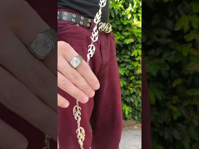 Vídeo relacionado con Cadena de pantalón en aleación metálica para hombre y mujer, cadena de cartera estilo punk rock, accesorio de cinturón para vaqueros, hip hop