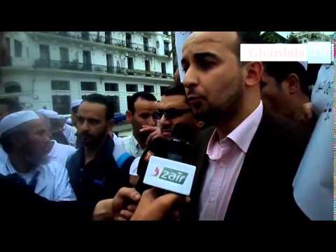 وقفة سلمية للميزابيين امام البريد المركزي بالجزائر العاصمة السبت 17 ماي 2014