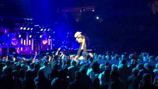 Dustin Lynch-To The Sky live in Peoria Illinois