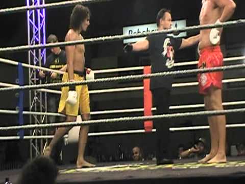 ferry hoogeveen(mike gym) vs floyd ebbe(meijuro gym)