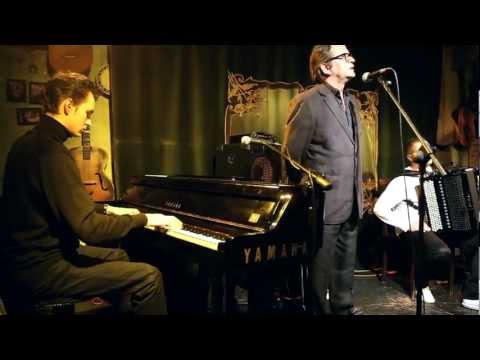 GRZEGORZ TOMCZAK - NIEBIESKA PIOSENKA