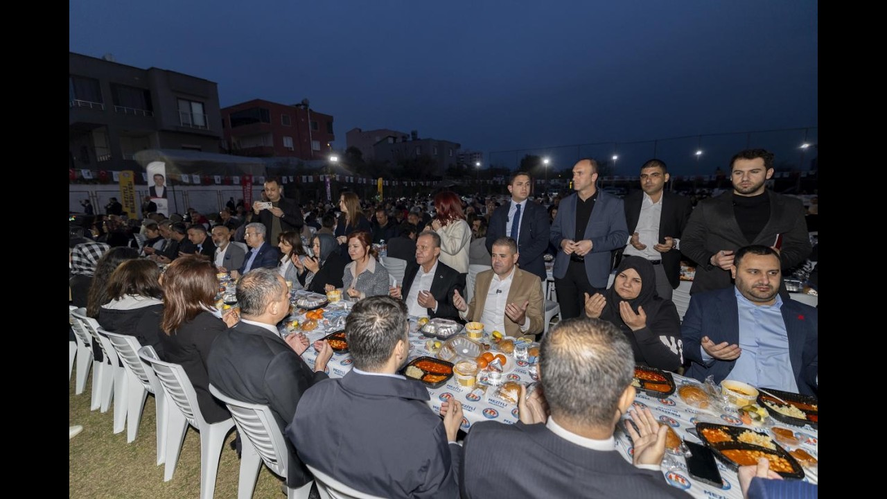 BAŞKAN SEÇER VE MERAL SEÇER MEZİTLİ BELEDİYESİ’NİN İFTAR PROGRAMINA KATILDI